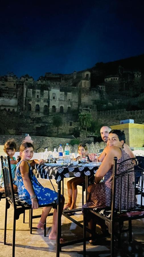 The Castle View Homestay Bundi Luaran gambar