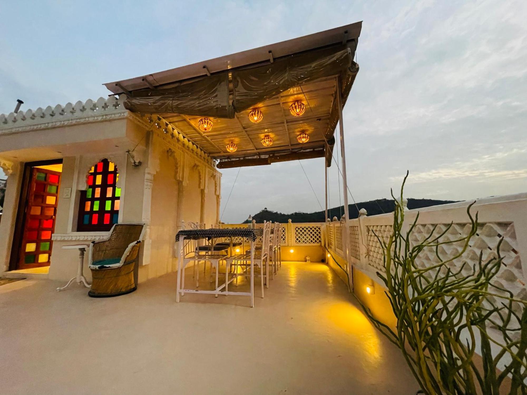 The Castle View Homestay Bundi Luaran gambar